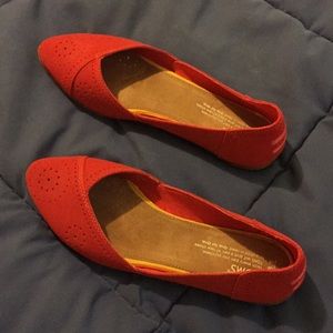 Toms suede flats